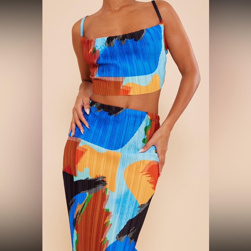 BLUE ABSTRACT PRINT PLISSE COWO NECK TOP AND MAXI SKIRT - Picture 5 of 5